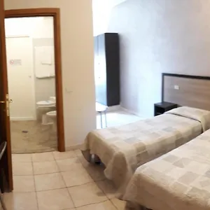  Otel Salus İtalya